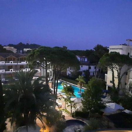 Lovely Apartment โกเลม ภายนอก รูปภาพ