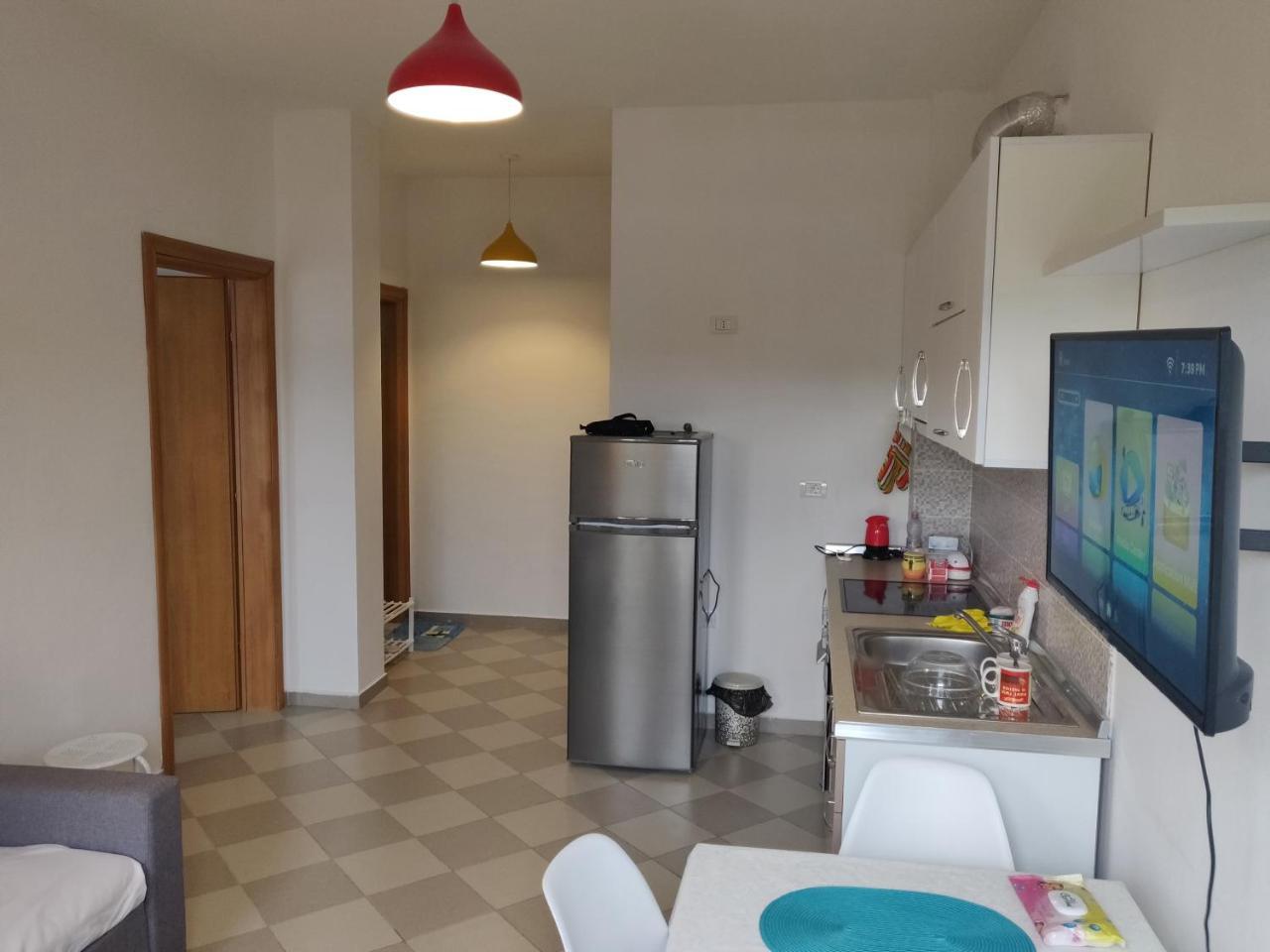 Lovely Apartment โกเลม ภายนอก รูปภาพ